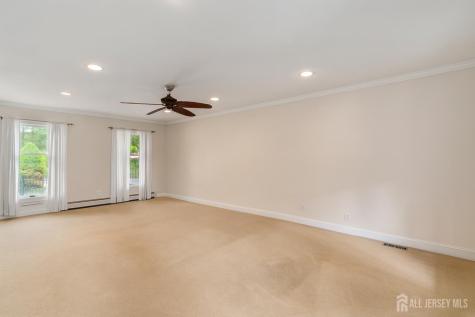 526 County Road Raritan NJ 08551