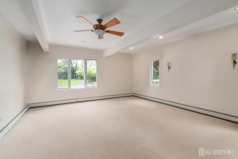 526 County Road Raritan NJ 08551