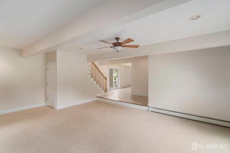 526 County Road Raritan NJ 08551