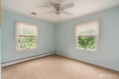 526 County Road Raritan NJ 08551