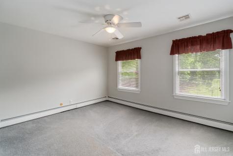 526 County Road Raritan NJ 08551