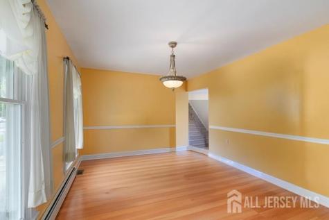 526 County Road Raritan NJ 08551