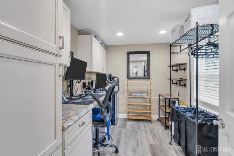507 Thompson Place Middletown NJ 07748
