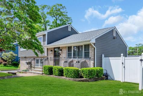 507 Thompson Place Middletown NJ 07748