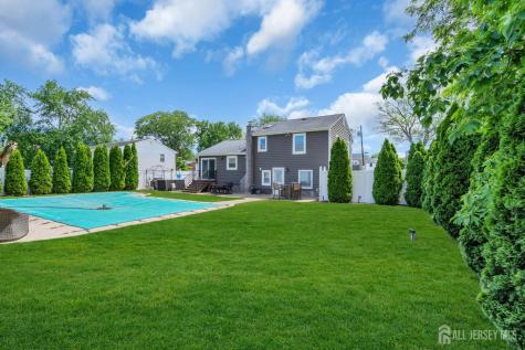 507 Thompson Place Middletown NJ 07748