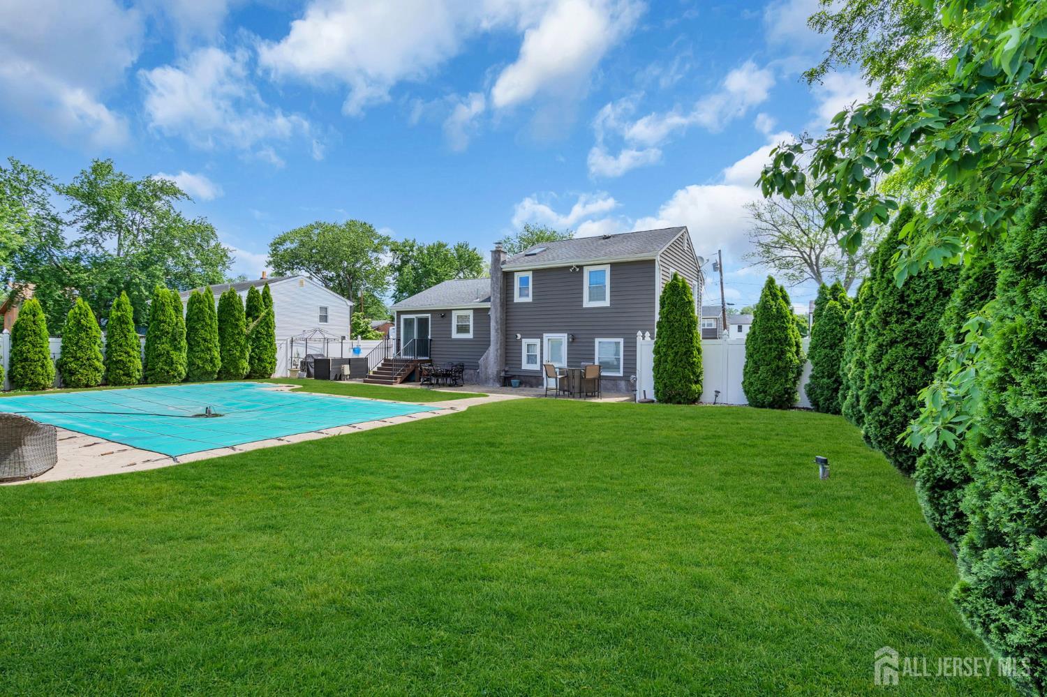 507 Thompson Place Middletown NJ 07748