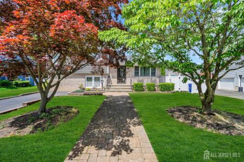 507 Thompson Place Middletown NJ 07748