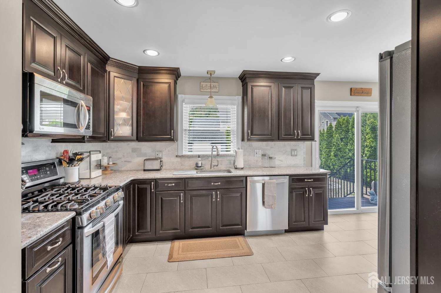 507 Thompson Place Middletown NJ 07748