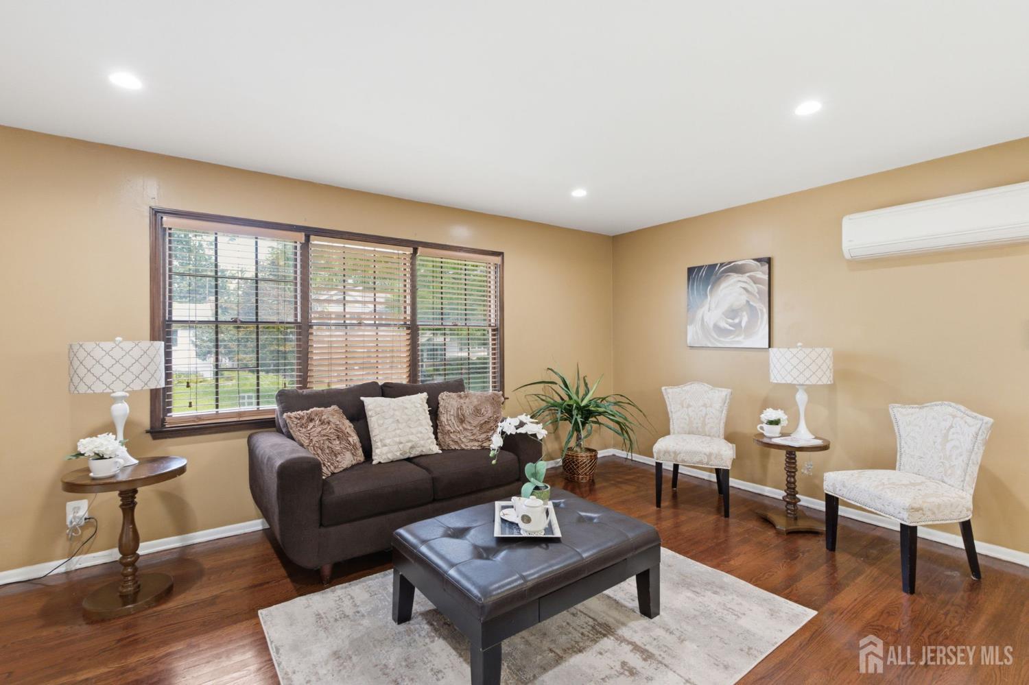 21 S Heathcote Avenue S Edison NJ 08817