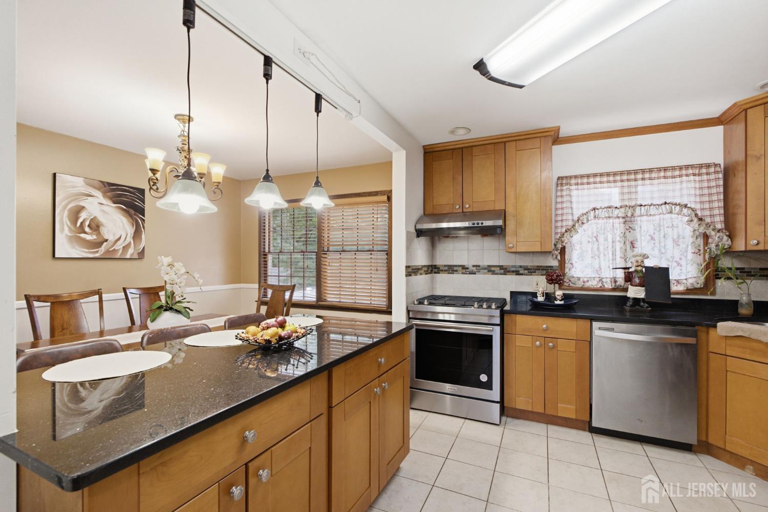 21 S Heathcote Avenue S Edison NJ 08817