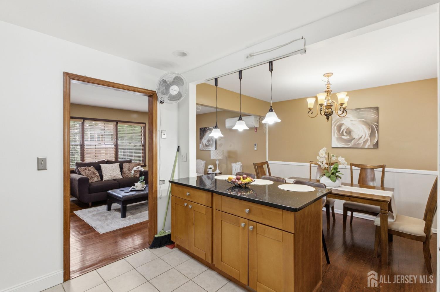 21 S Heathcote Avenue S Edison NJ 08817