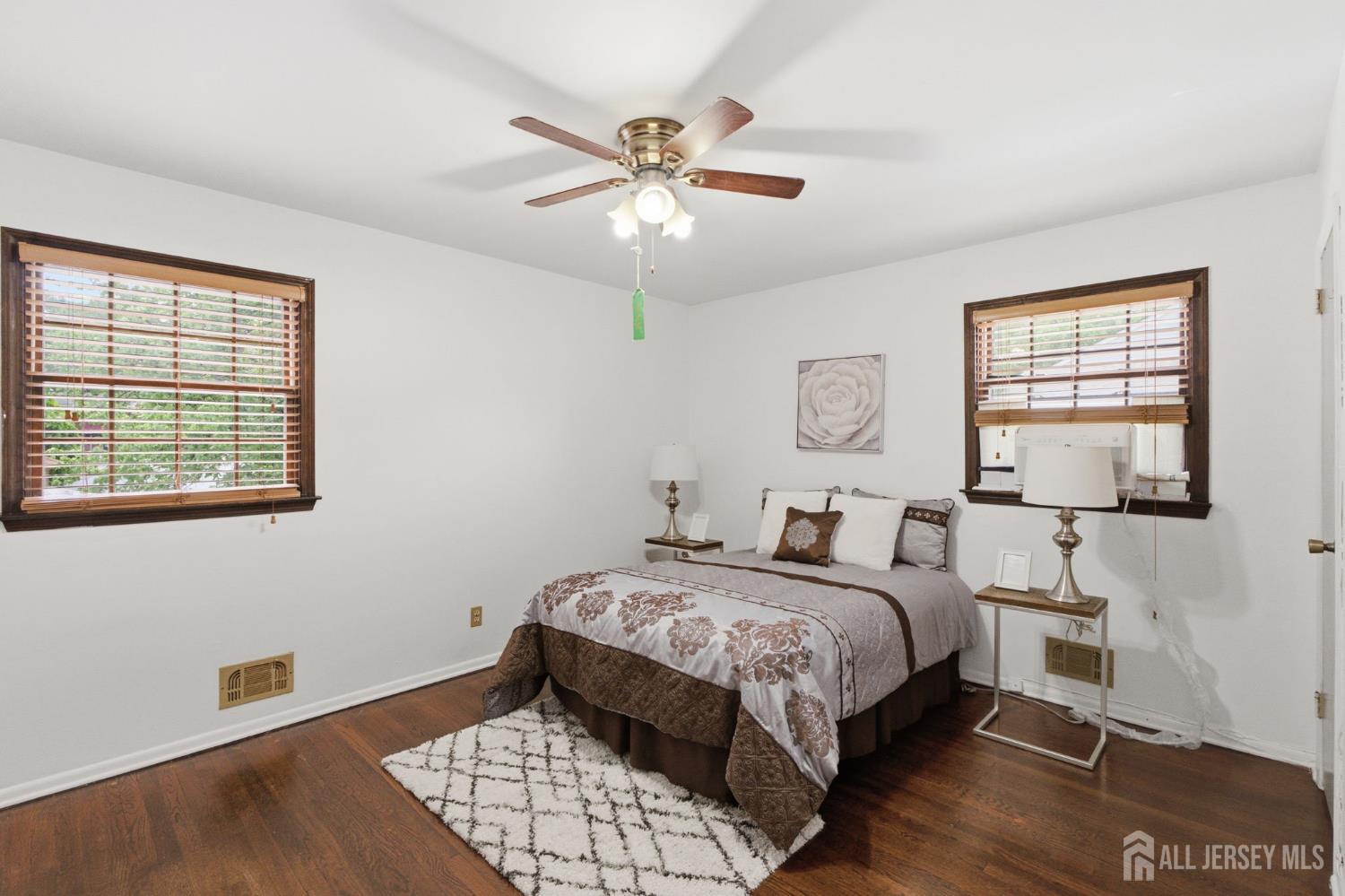 21 S Heathcote Avenue S Edison NJ 08817