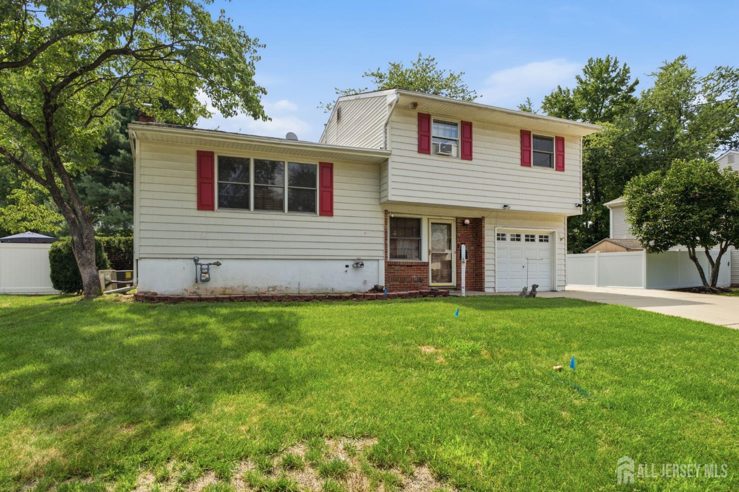 21 S Heathcote Avenue S Edison NJ 08817
