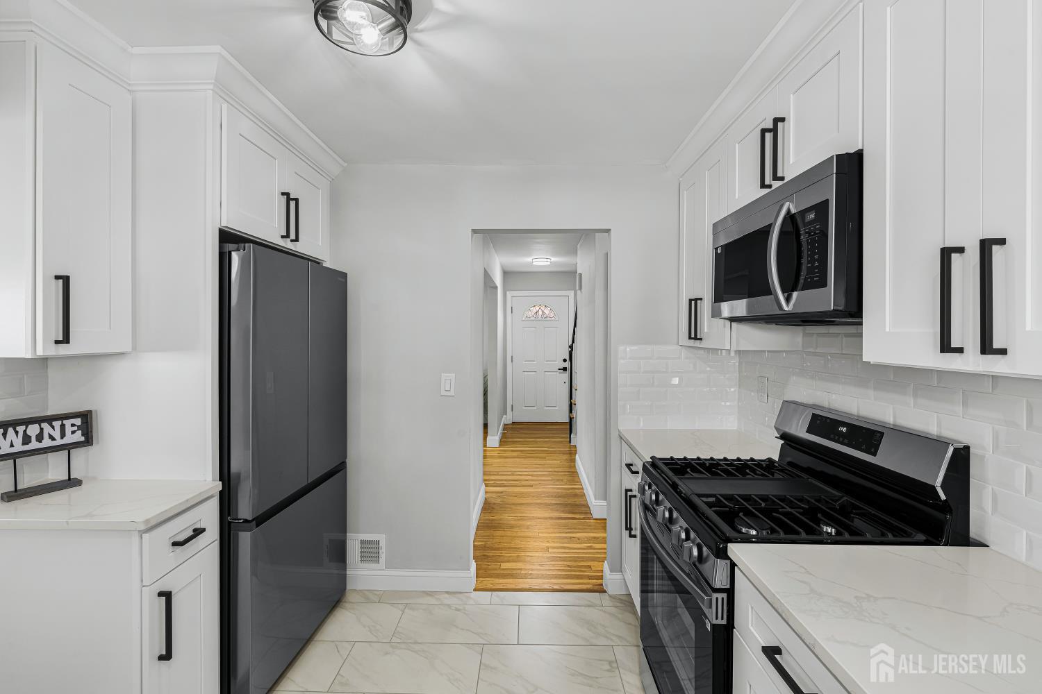68 Elliot Place Edison NJ 08817