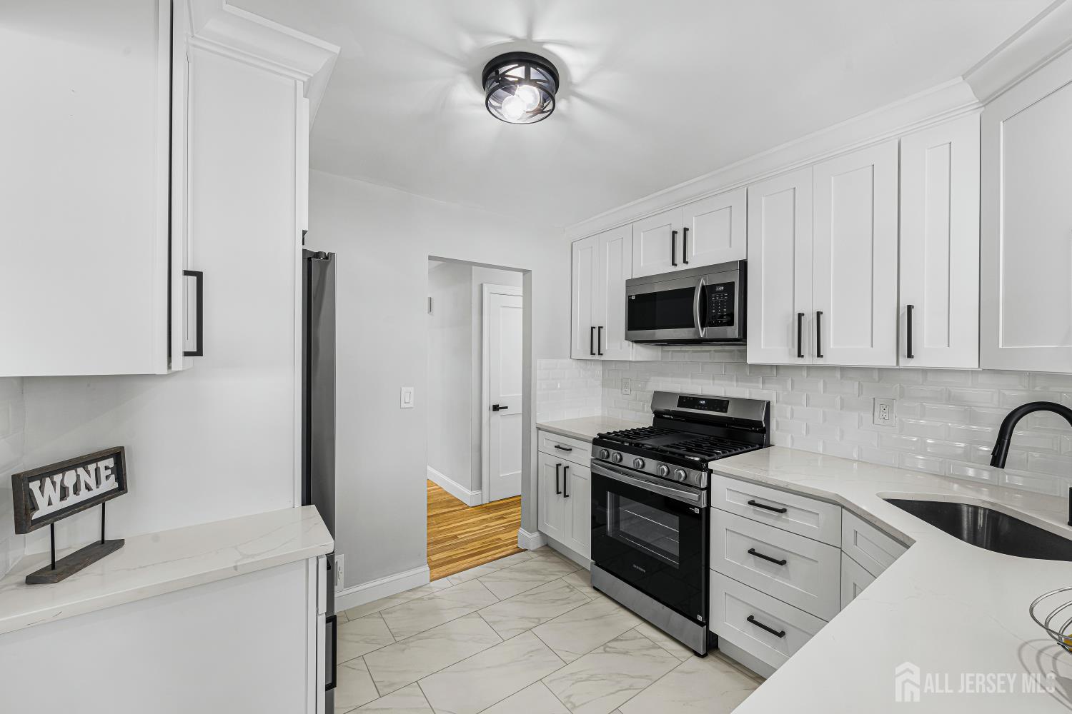 68 Elliot Place Edison NJ 08817
