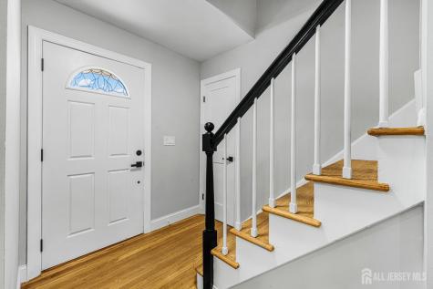 68 Elliot Place Edison NJ 08817
