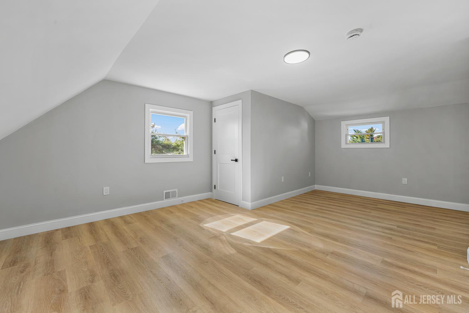 68 Elliot Place Edison NJ 08817