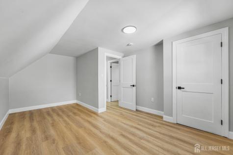 68 Elliot Place Edison NJ 08817