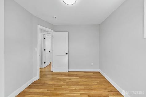 68 Elliot Place Edison NJ 08817