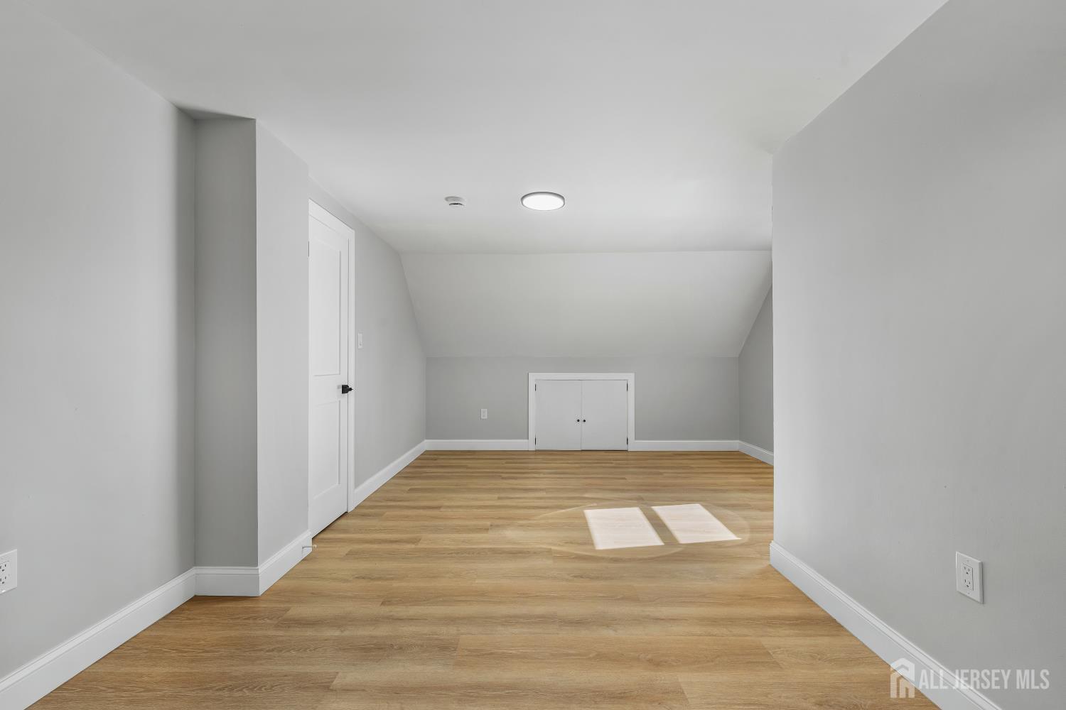 68 Elliot Place Edison NJ 08817