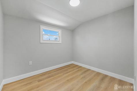 68 Elliot Place Edison NJ 08817