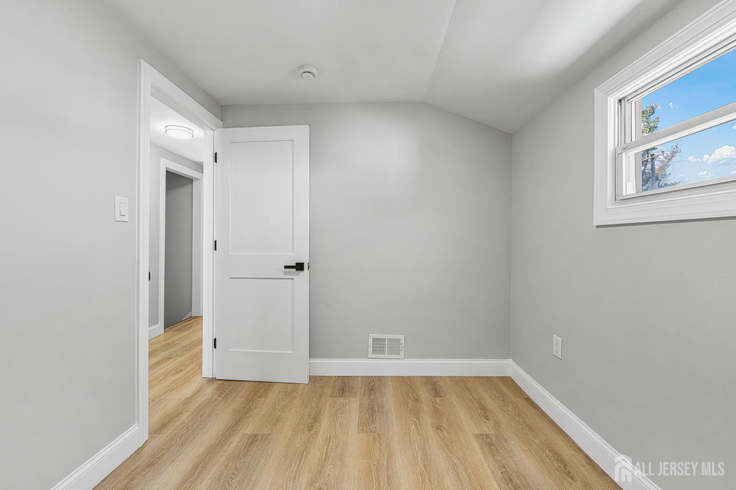 68 Elliot Place Edison NJ 08817