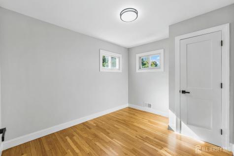 68 Elliot Place Edison NJ 08817