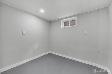 68 Elliot Place Edison NJ 08817