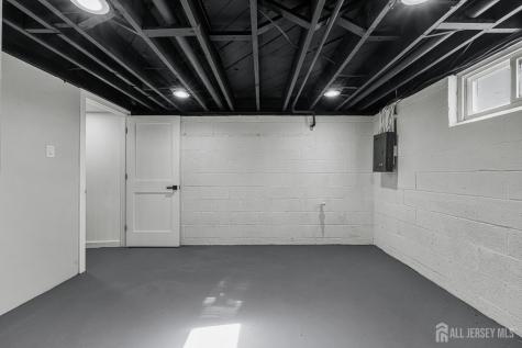 68 Elliot Place Edison NJ 08817