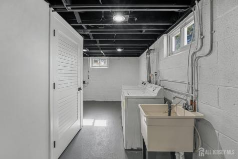 68 Elliot Place Edison NJ 08817