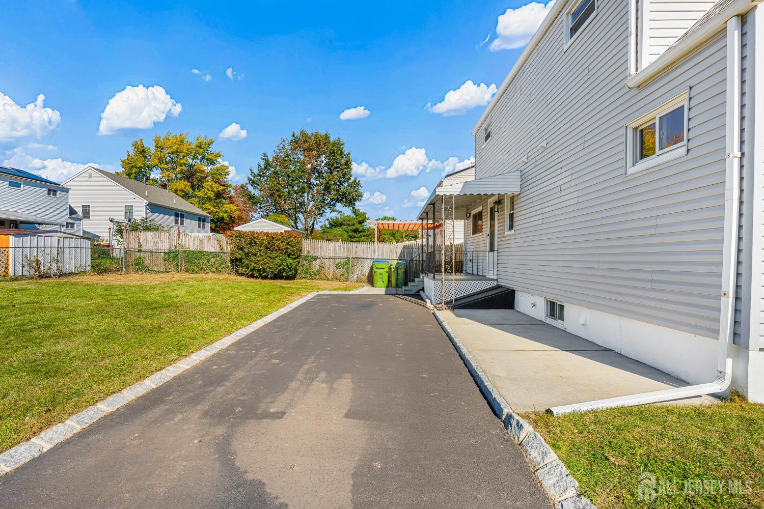 68 Elliot Place Edison NJ 08817
