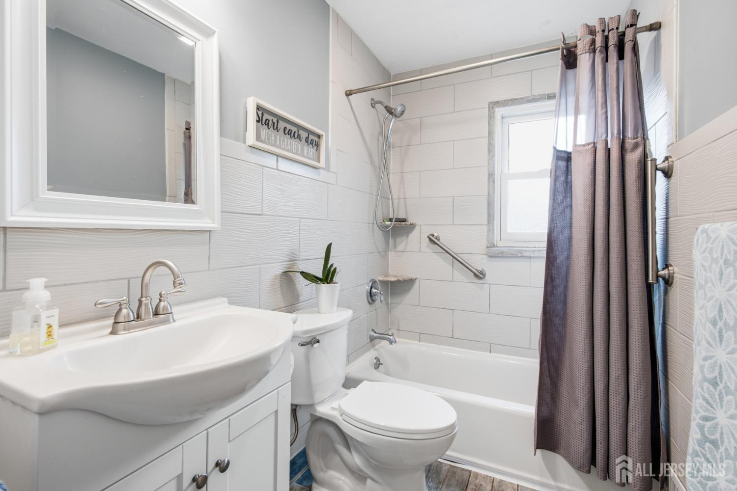 2 Carter Place Sayreville NJ 08859