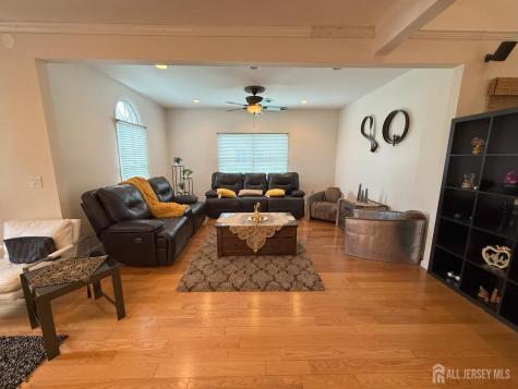 28 Renk Farm Drive South Brunswick NJ 08852