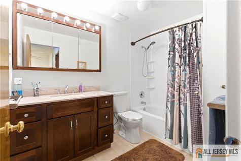 56 Jefferson Drive Spotswood NJ 08884
