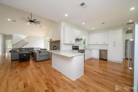 74 Woosamonsa Road Pennington NJ 08534