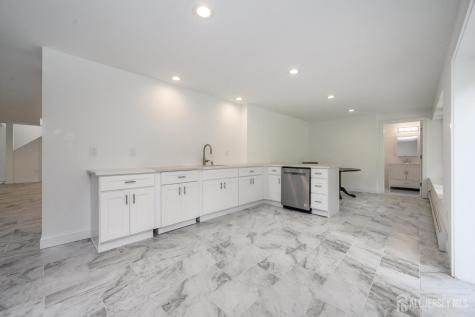 74 Woosamonsa Road Pennington NJ 08534