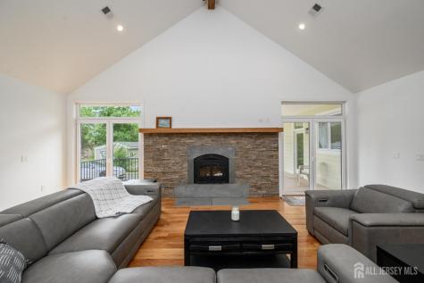 74 Woosamonsa Road Pennington NJ 08534