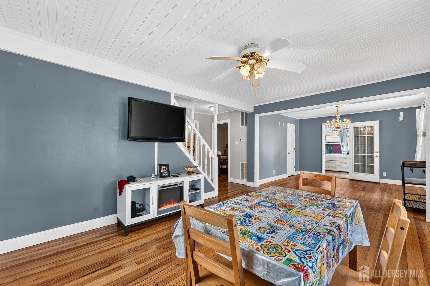 297 Manalapan Road Spotswood NJ 08884