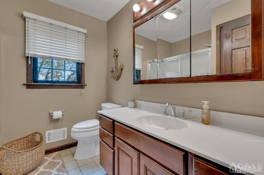 522 Oakview Drive Toms River NJ 08753