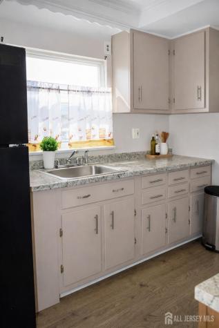 17-19 Dupont Street North Plainfield NJ 07060