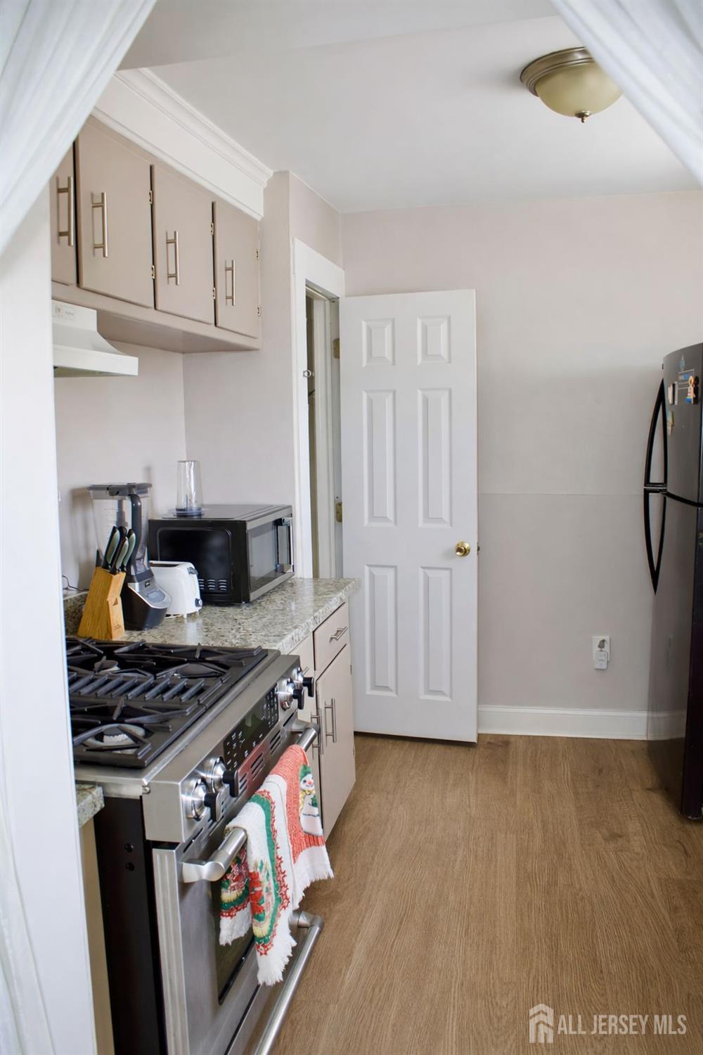 17-19 Dupont Street North Plainfield NJ 07060