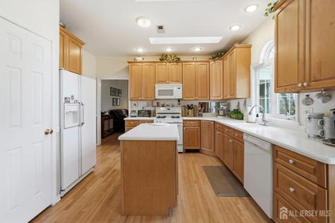 140 Bunker Hill Road Franklin Twsp NJ 08540