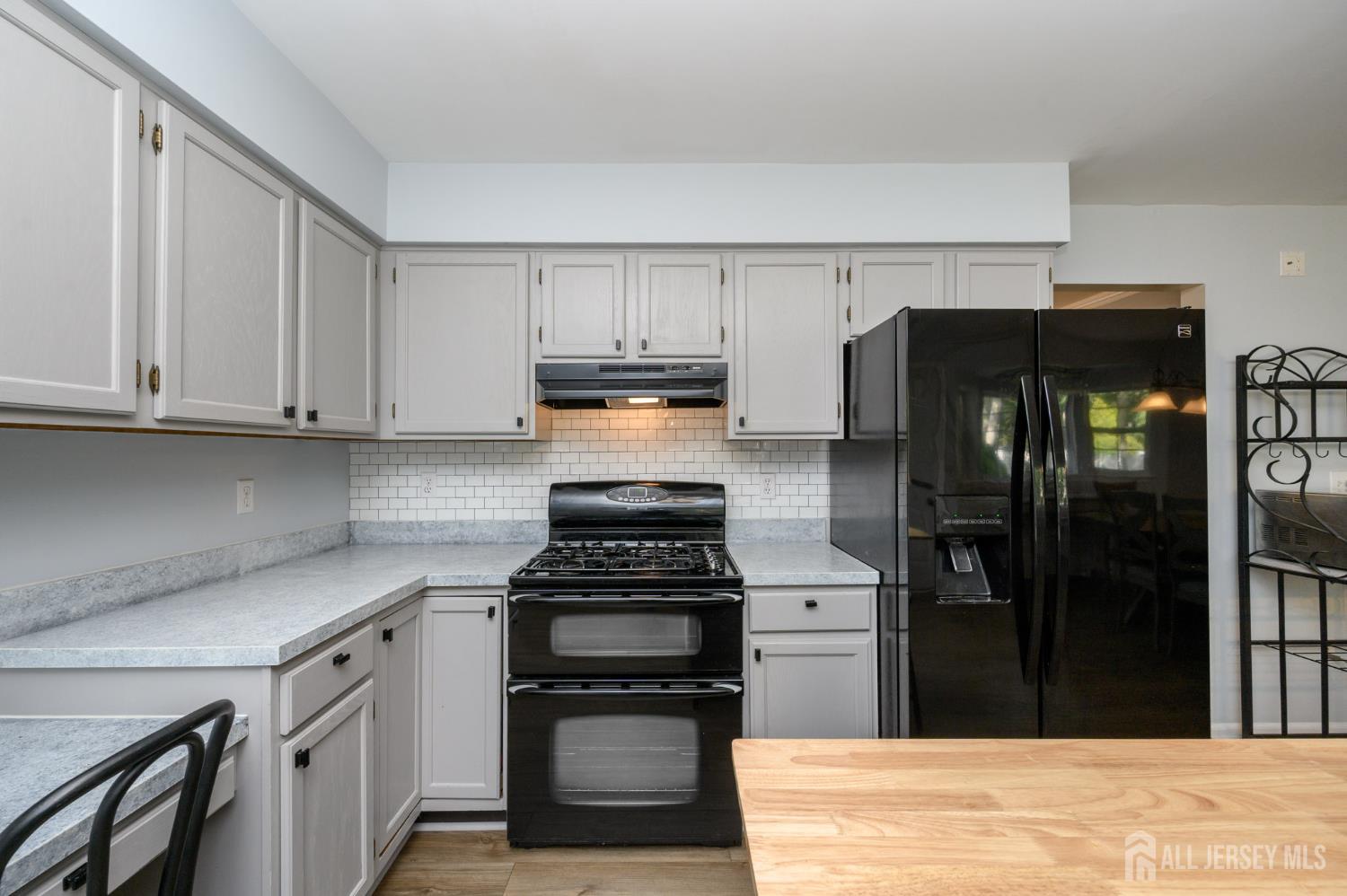3 Teri Court Jackson NJ 08527