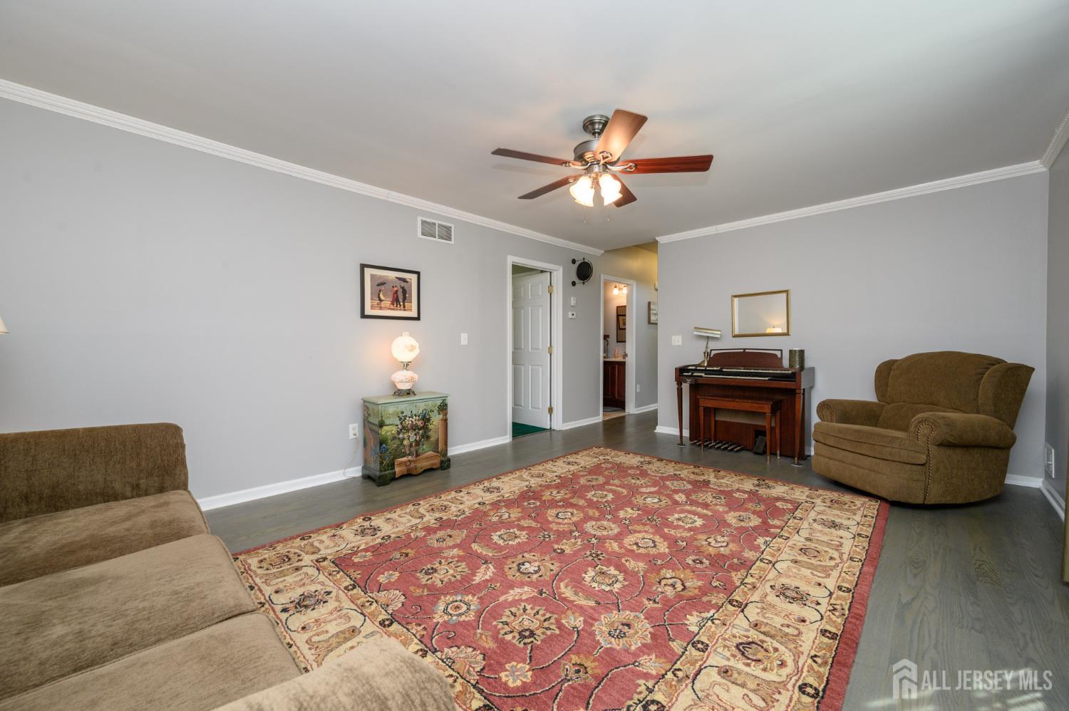 3 Teri Court Jackson NJ 08527