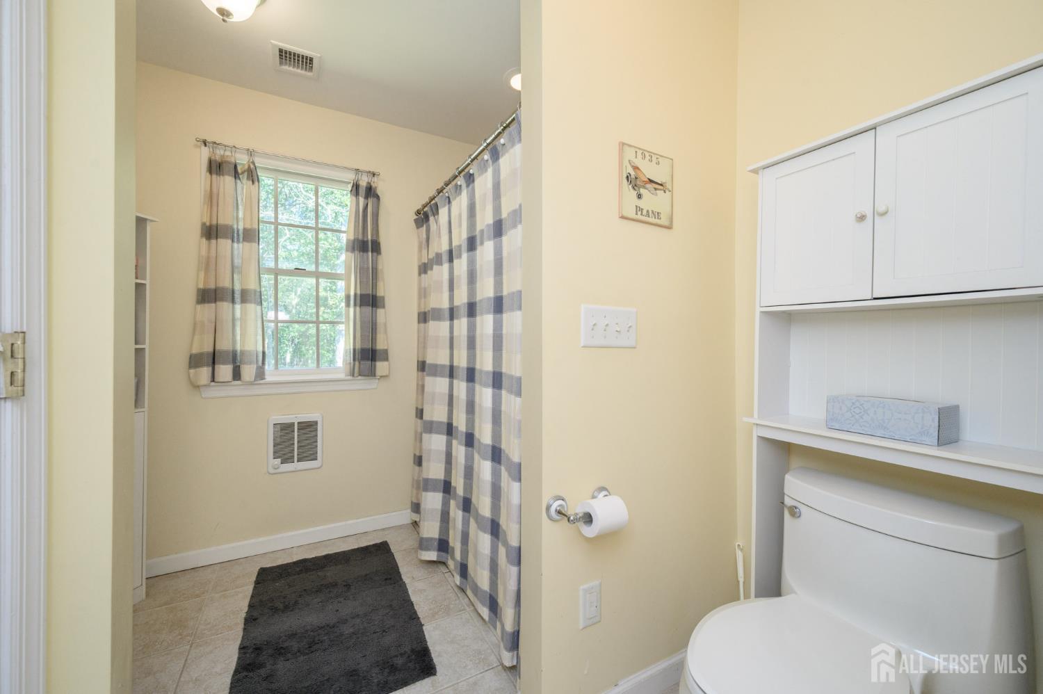 3 Teri Court Jackson NJ 08527