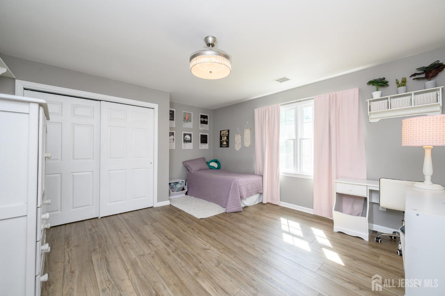3 Teri Court Jackson NJ 08527