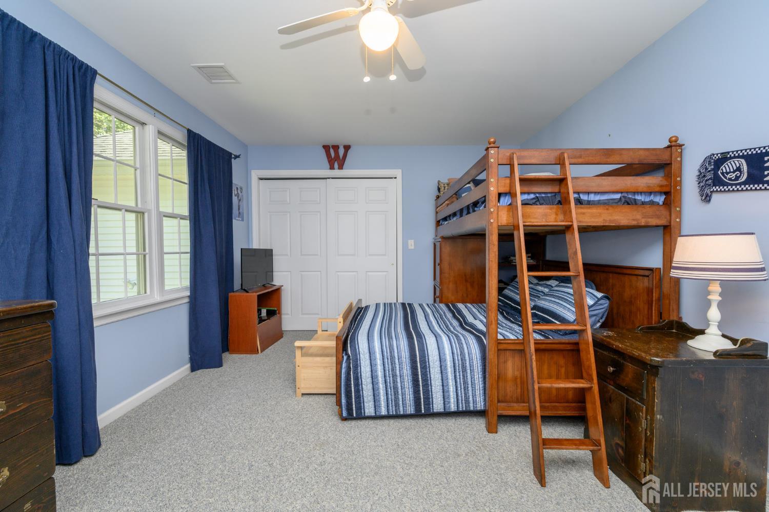 3 Teri Court Jackson NJ 08527