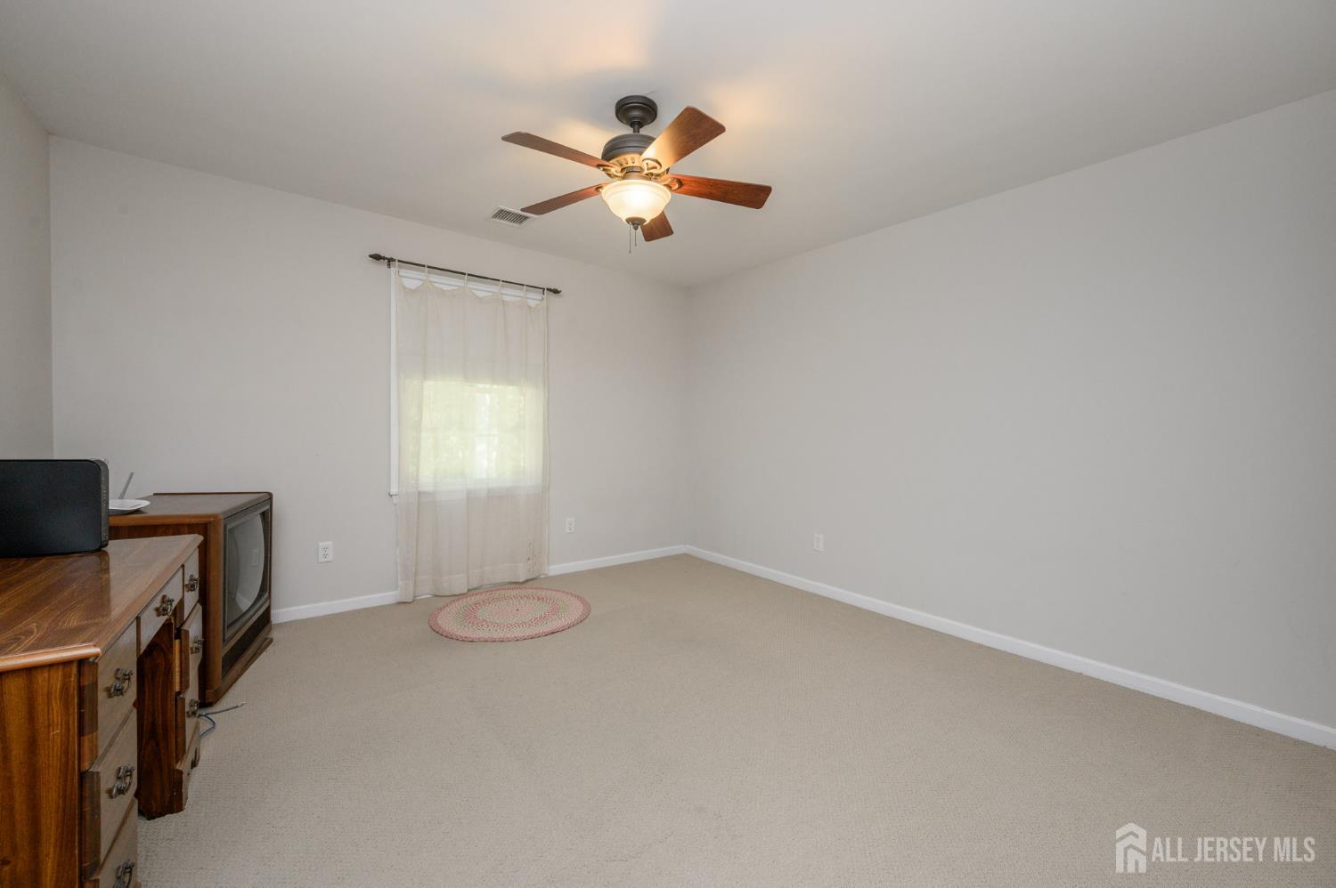 3 Teri Court Jackson NJ 08527