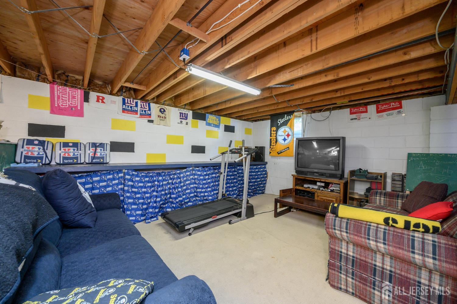 3 Teri Court Jackson NJ 08527