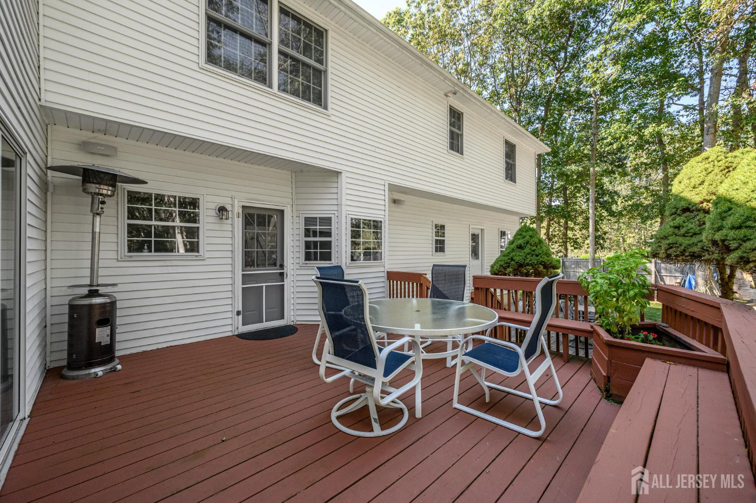 3 Teri Court Jackson NJ 08527
